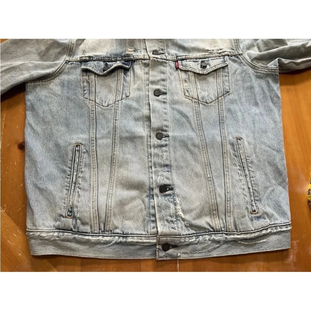 Levi’s Men’s Trucker Jacket XXL Distressed Denim Soft Broken-In Feel 25x29 - Picture 12 of 16